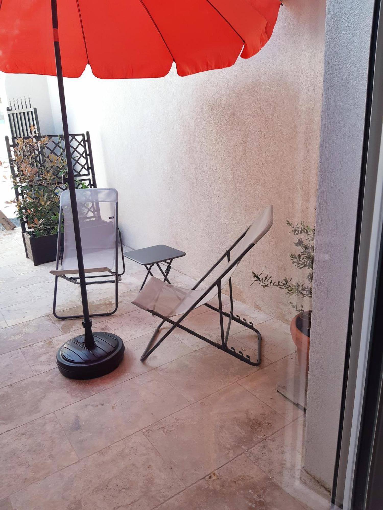 Le Gite D'Eglantine Eyguières Extérieur photo